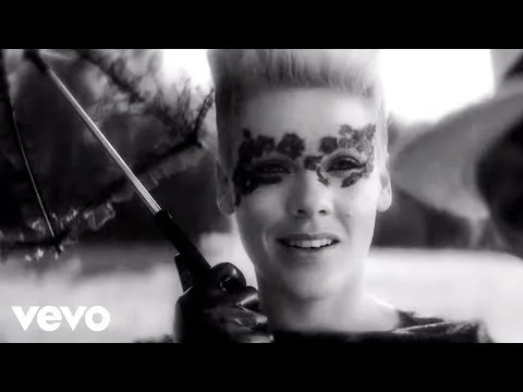 Video thumbnail for Blow Me (One Last Kiss)